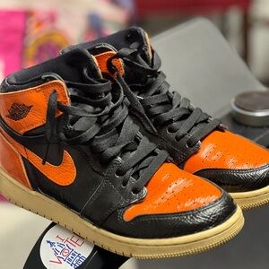 Jordan shattered backboards. Gently worn, no box! Taking $200 obo! Size 7Y
